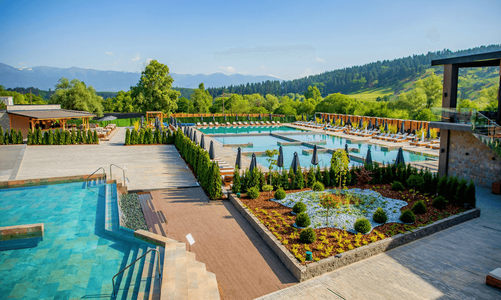 From Sofia: Authentic Bansko - Old Town Discovery & Pulse Banya Thermal Spa - 4