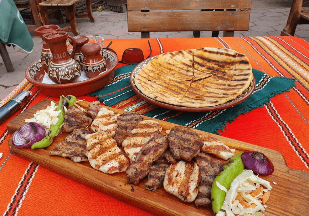 From Sofia: Authentic Bansko - Old Town Discovery & Pulse Banya Thermal Spa - 3