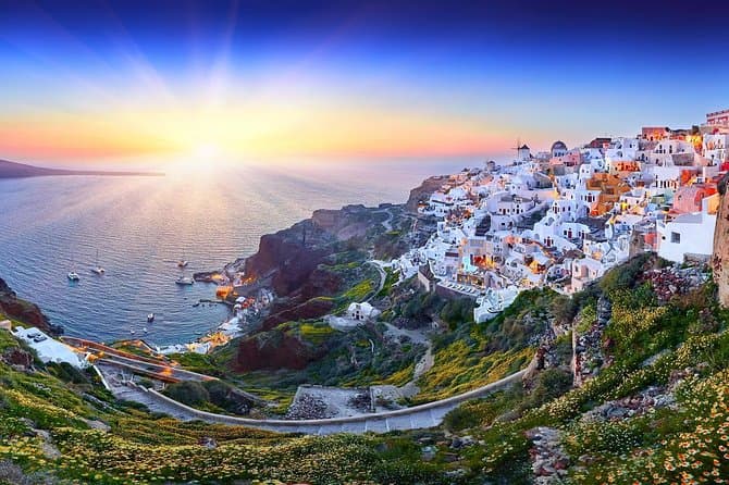 In Santorini: Daily Cruise from Paros to Santorini - 2