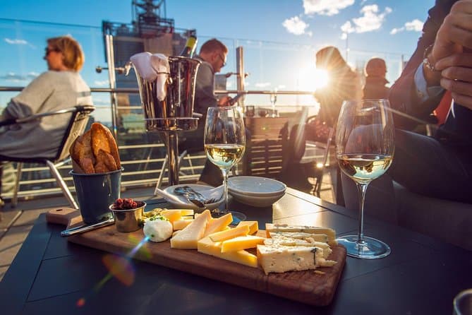 In Santorini: Daily Cruise from Paros to Santorini - 4